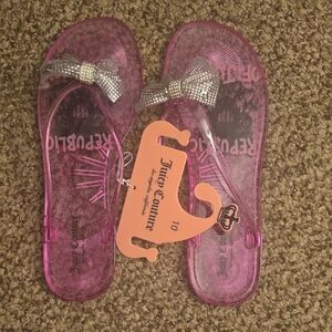Juicy Couture Pink Sandals with Silver Bow